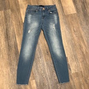 7/8 Slightly Distressed Light Blue Jeans